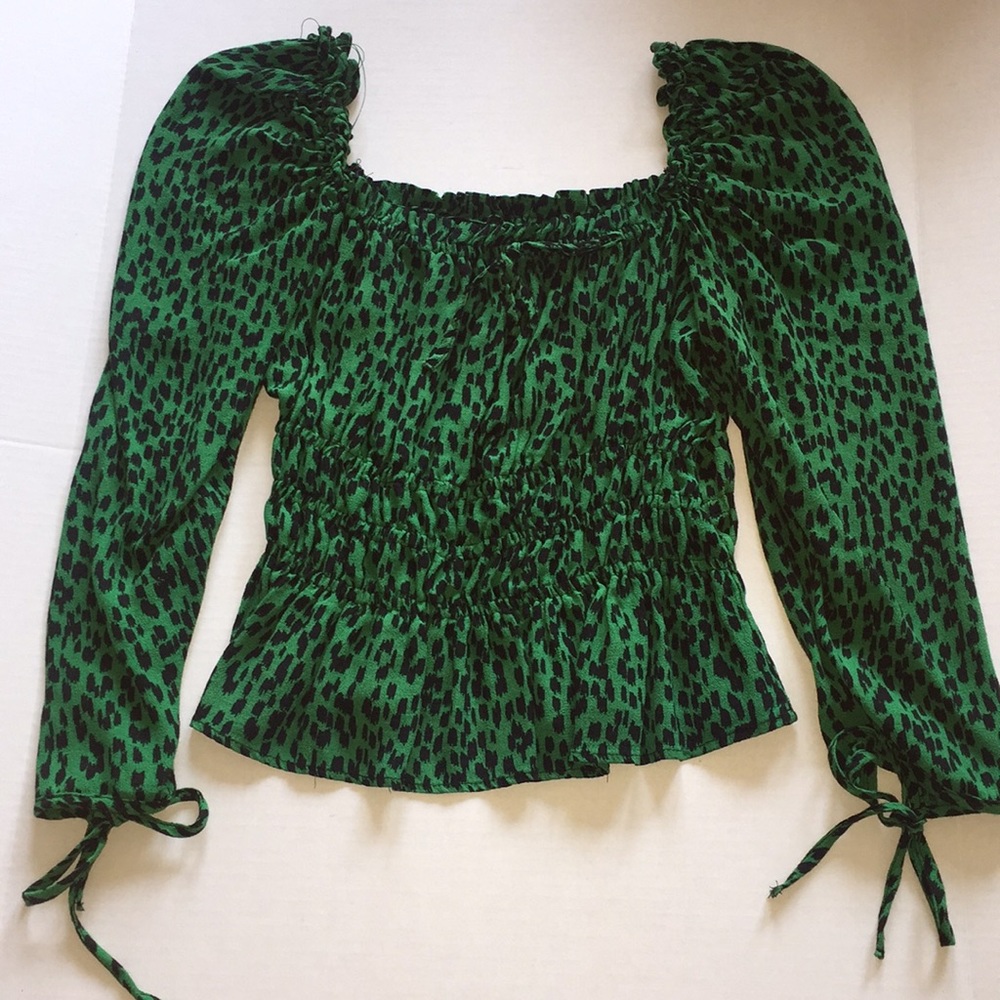 Topshop Green leopard print Blouse Size 2